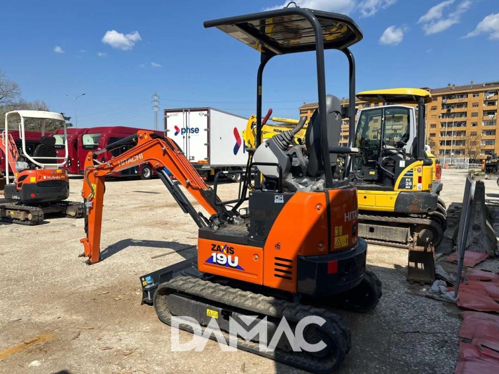 Hitachi ZX19U Photo 5