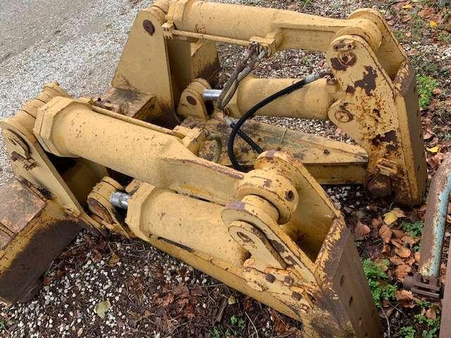 Rear ripper Photo 4