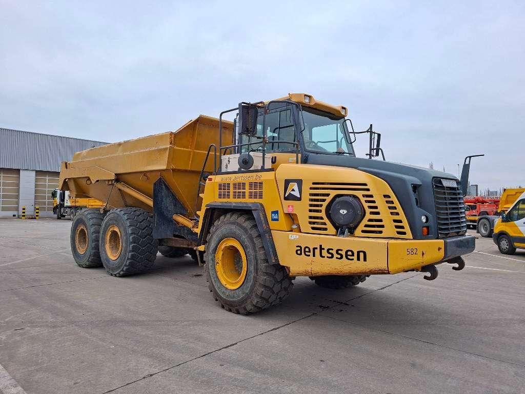 Komatsu HM 300-3 Photo 4