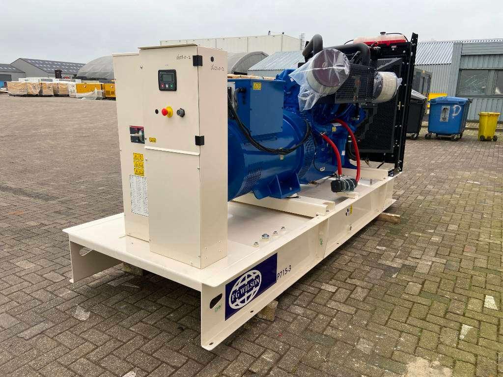 FG Wilson P660-3 - 660 kVA Open Genset - DPX-16022-O Photo 2