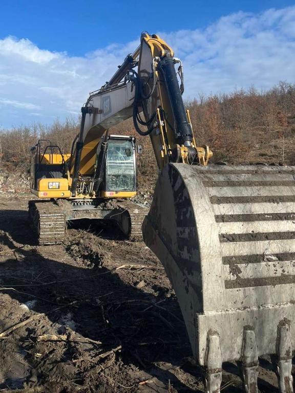 Caterpillar 330 Photo 2