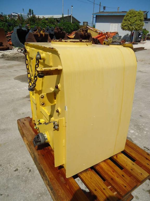 Oil tank for New Holland 385B Photo 1