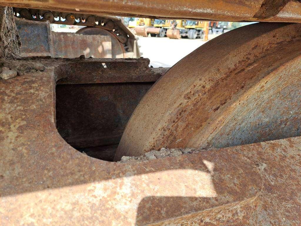 Caterpillar 330DL UHD Photo 13