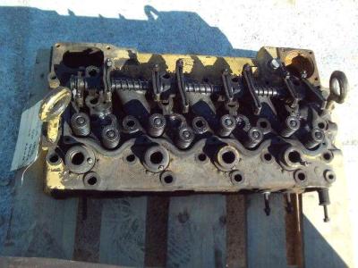 Cylinder head for Caterpillar 951C sold by OLM 90 Srl