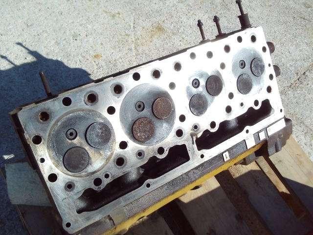 Cylinder head for Caterpillar 951C Photo 5