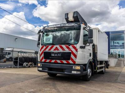 Man TGL 12.220 BL - VERSALIFT VDT 190F Photo 1