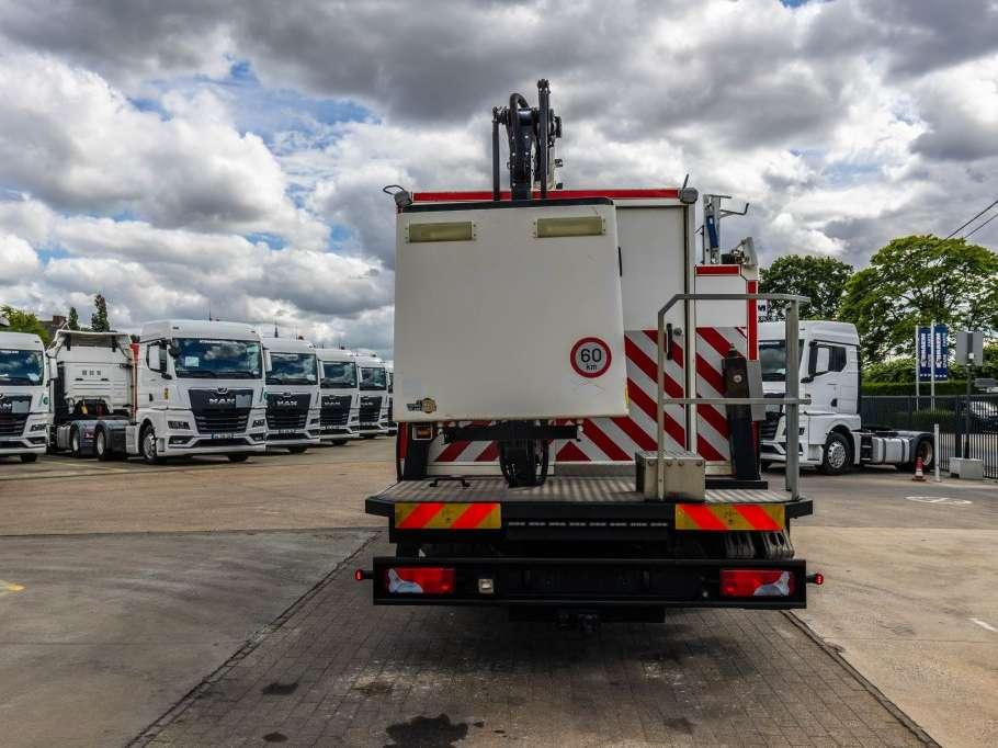 Man TGL 12.220 BL - VERSALIFT VDT 190F Photo 6