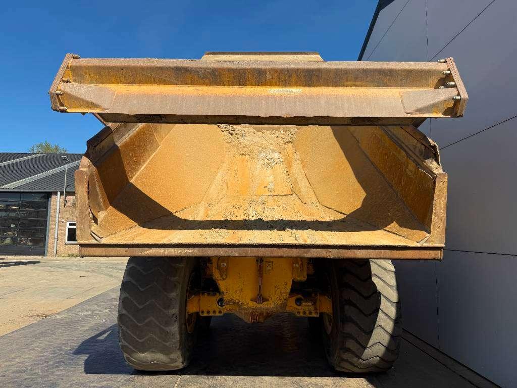 Volvo A40D - Tailgate / Heated Seat Photo 15
