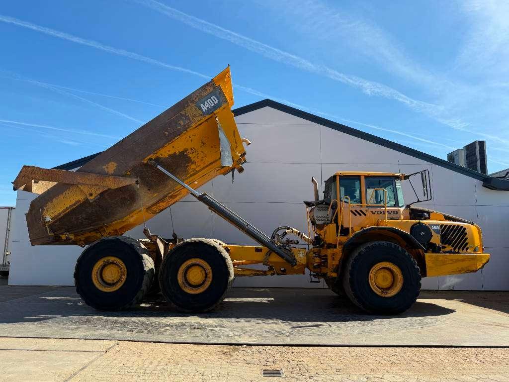 Volvo A40D - Tailgate / Heated Seat Photo 17