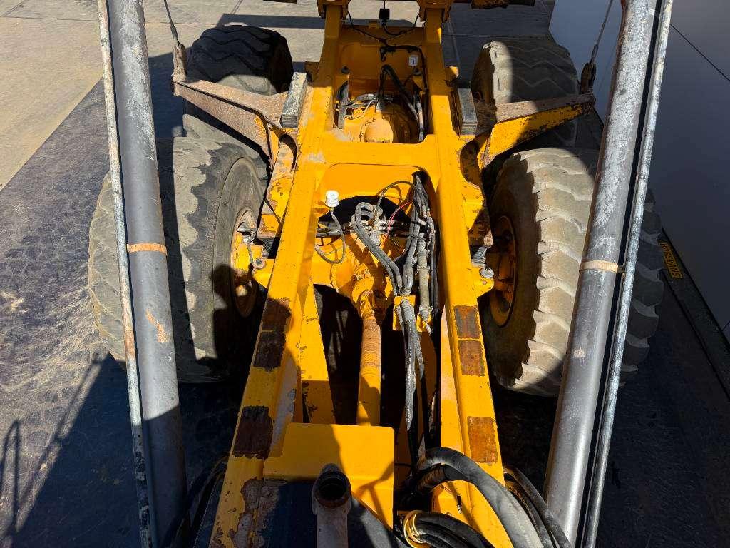 Volvo A40D - Tailgate / Heated Seat Photo 19