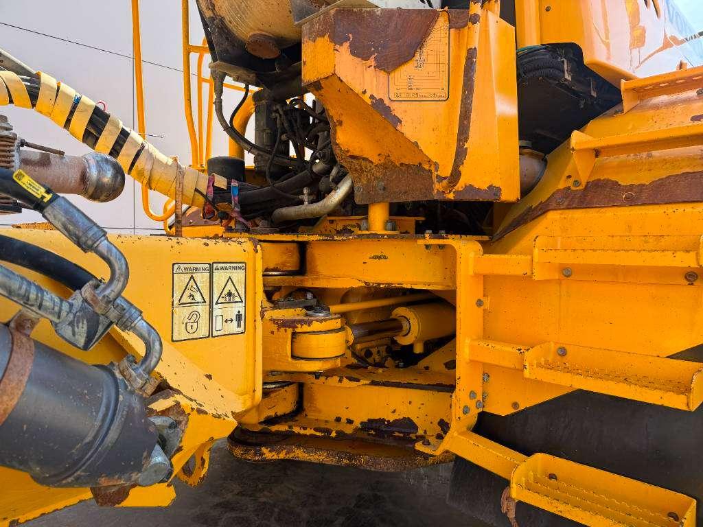 Volvo A40D - Tailgate / Heated Seat Photo 24