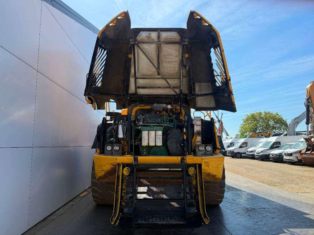 Volvo A40D - Tailgate / Heated Seat Photo 29
