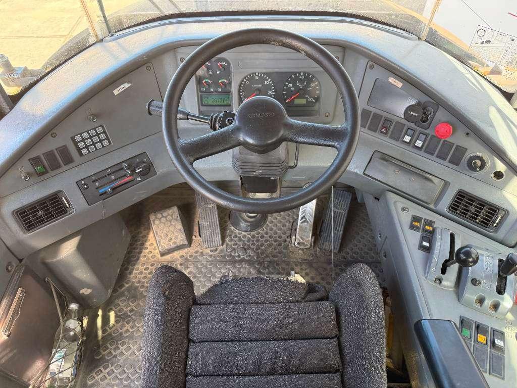 Volvo A40D - Tailgate / Heated Seat Photo 8