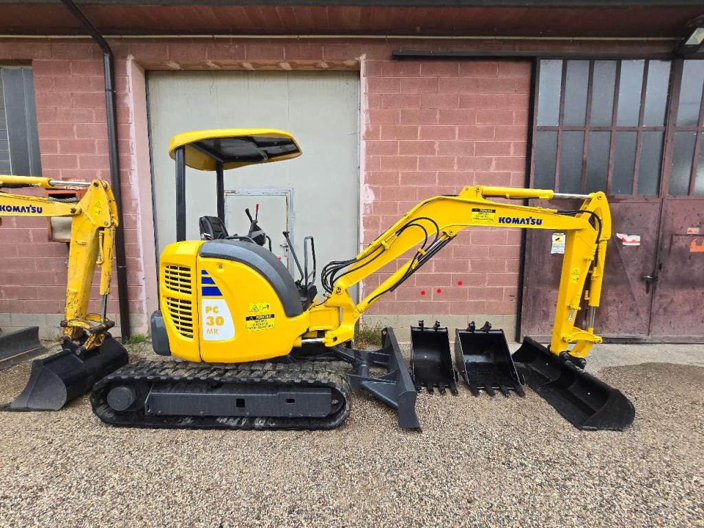 Komatsu PC30 MR-2 Photo 1