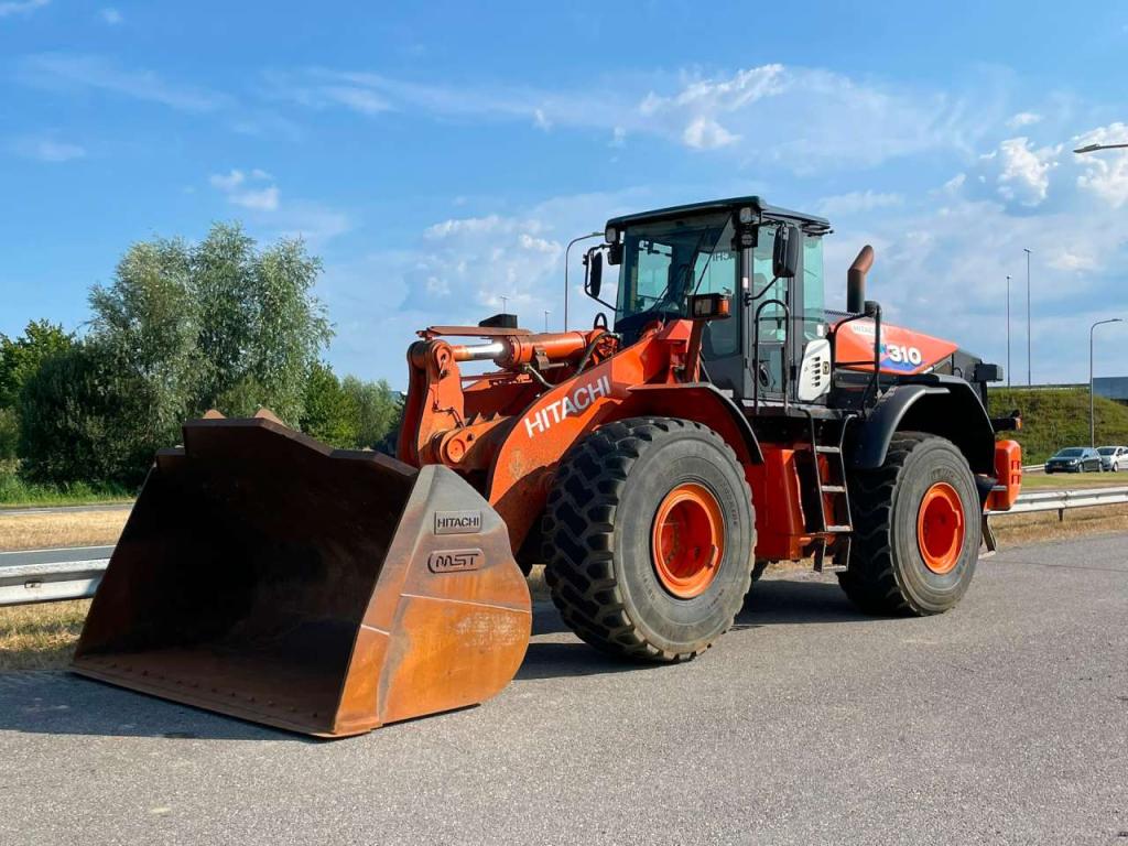 Hitachi ZW310-6 Photo 2