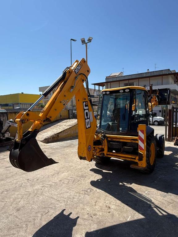 JCB 3CX Photo 12