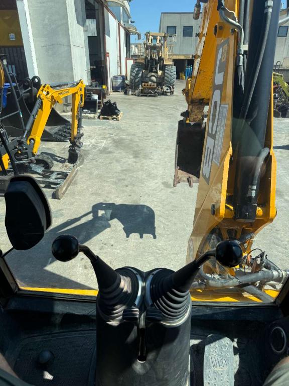 JCB 3CX Photo 28