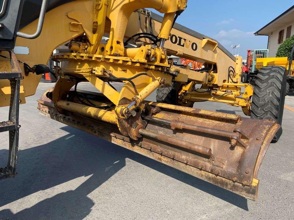 Volvo G740VHP Photo 5
