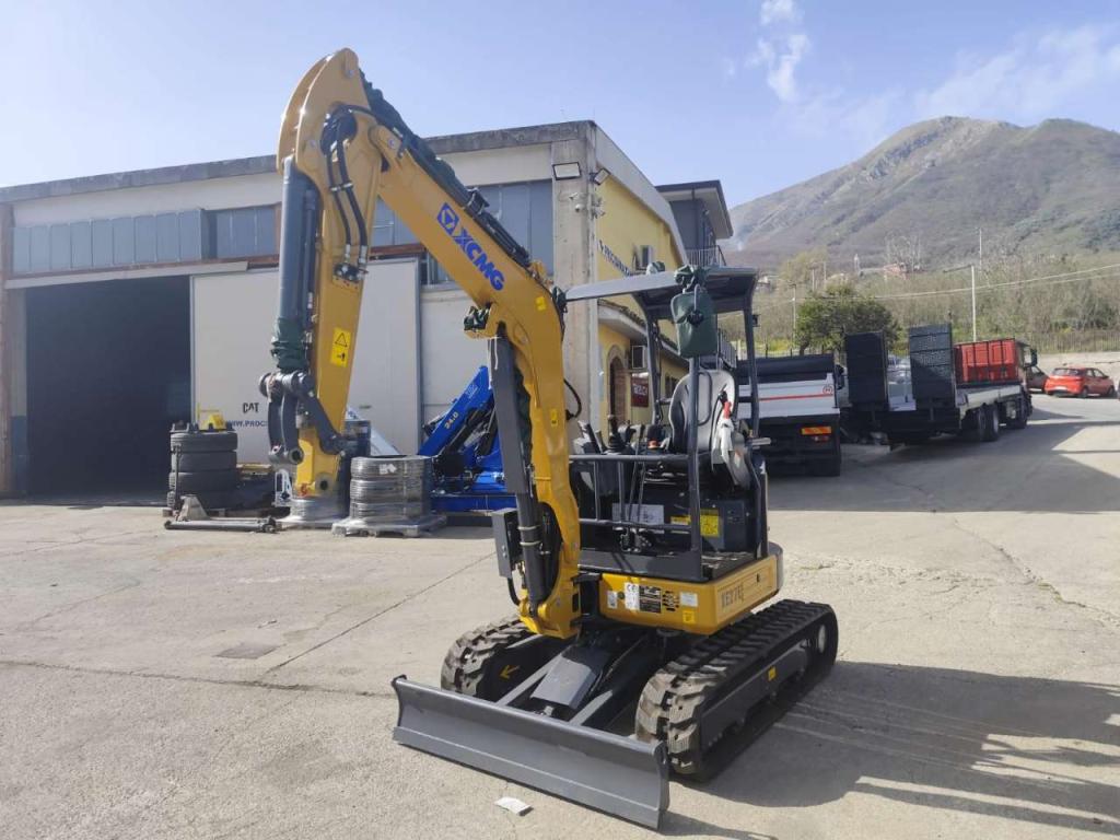XCMG XE27E Photo 1