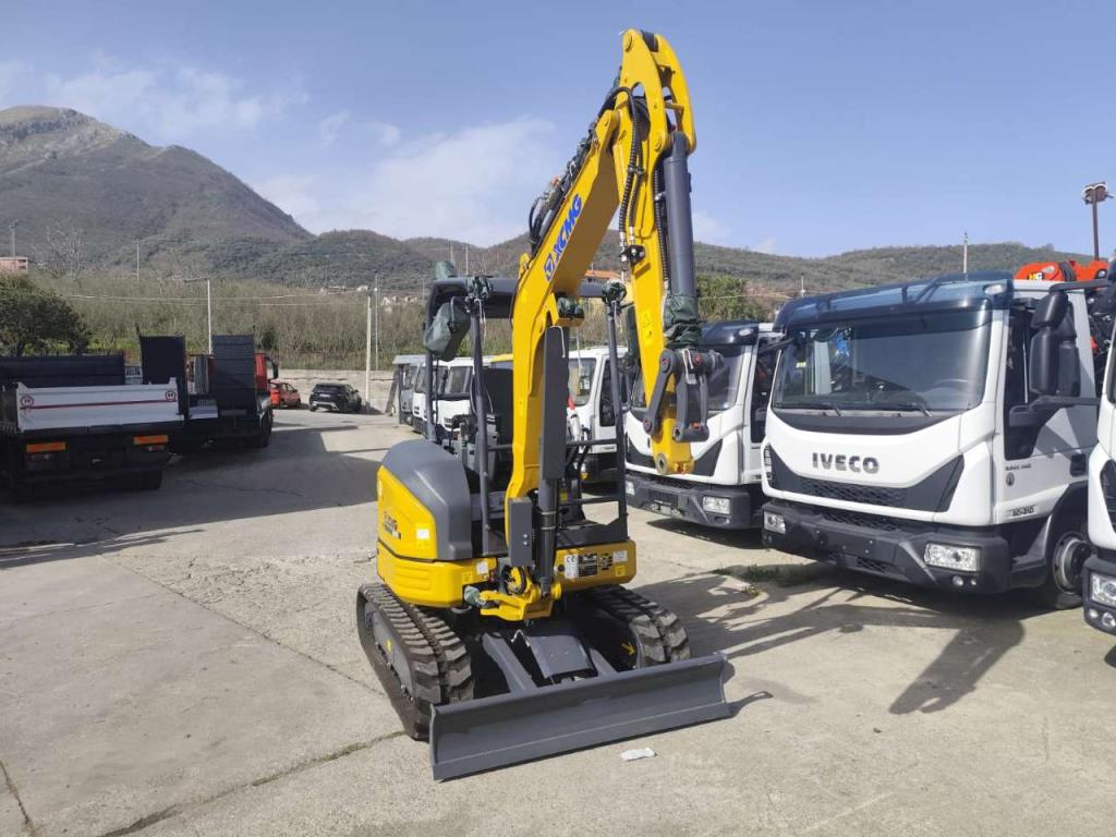 XCMG XE27E Photo 26