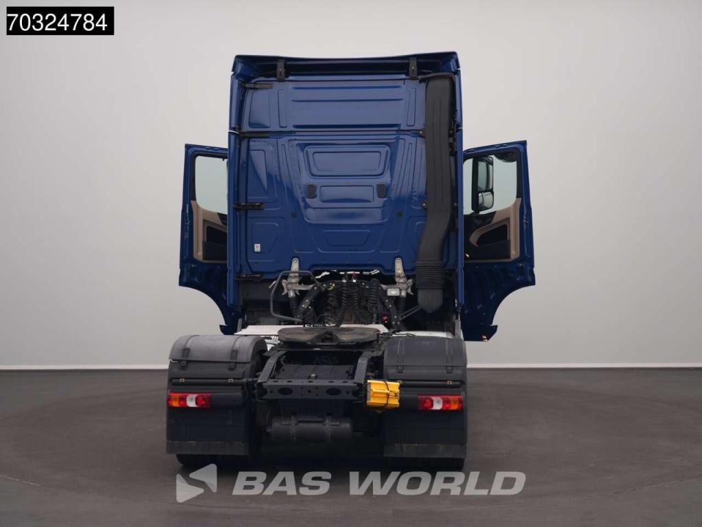 Mercedes-Benz Actros 1848 4X2 StreamSpace Retarder 2xTanks ACC Photo 9