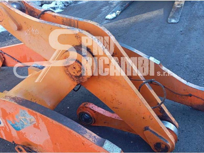 Arm for loaders for Fiat Hitachi W 270 Photo 2