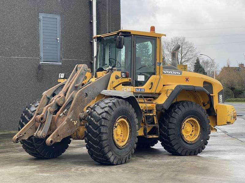 Volvo L 120 G Photo 1