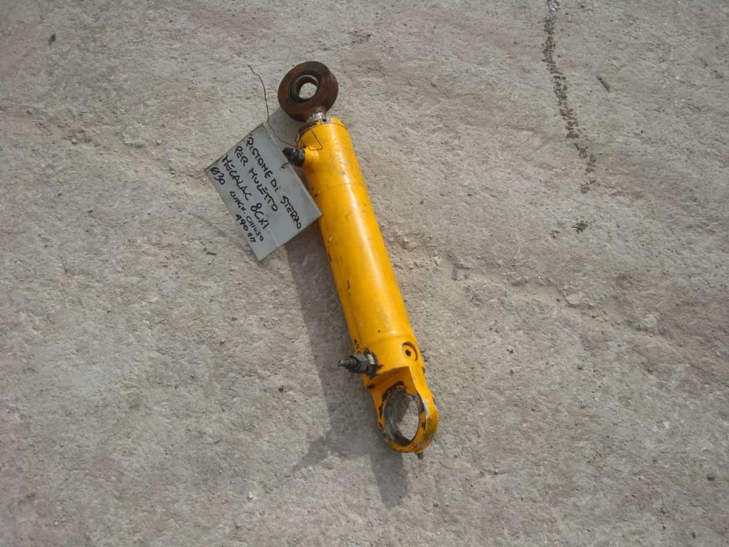 Steering piston for per Muletto Mecalac 8CXI Photo 2