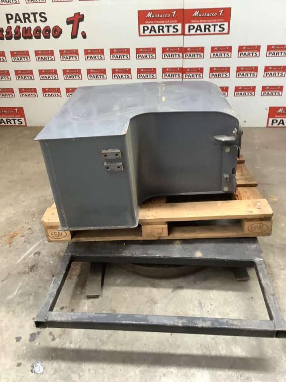 Diesel tank for Komatsu PC228 -3 Photo 2