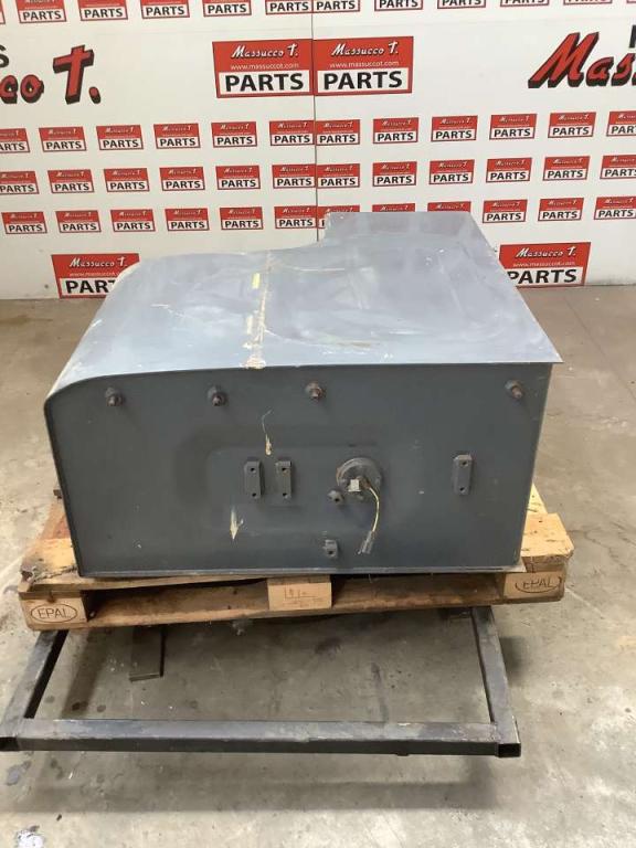 Diesel tank for Komatsu PC228 -3 Photo 4