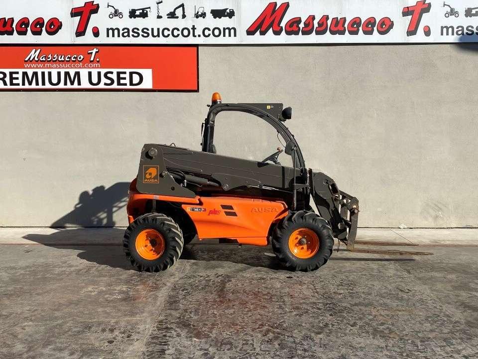 Ausa T144 Photo 14