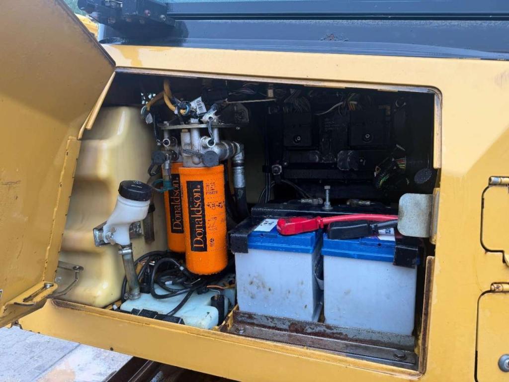 Caterpillar D6K XL Ripper valve // Good condition Photo 24