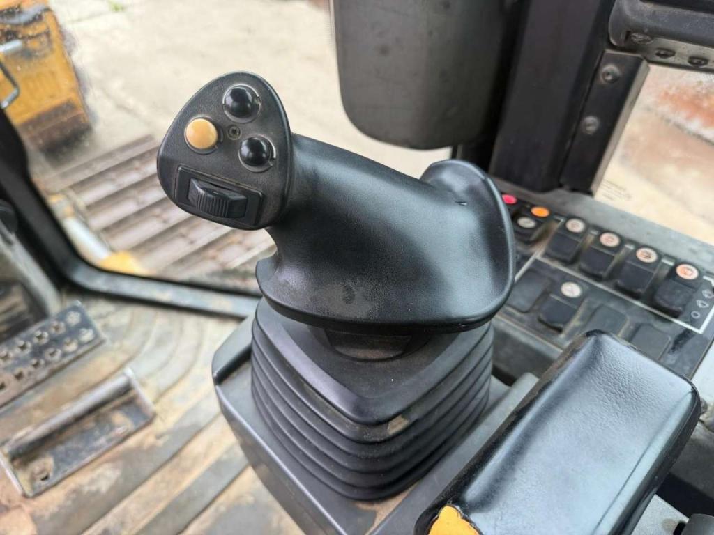 Caterpillar D6K XL Ripper valve // Good condition Photo 28