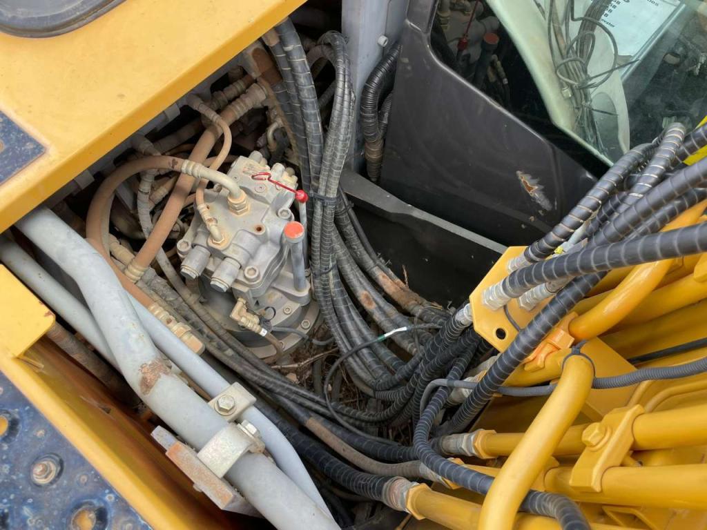 Hitachi ZX170W-5B Photo 26