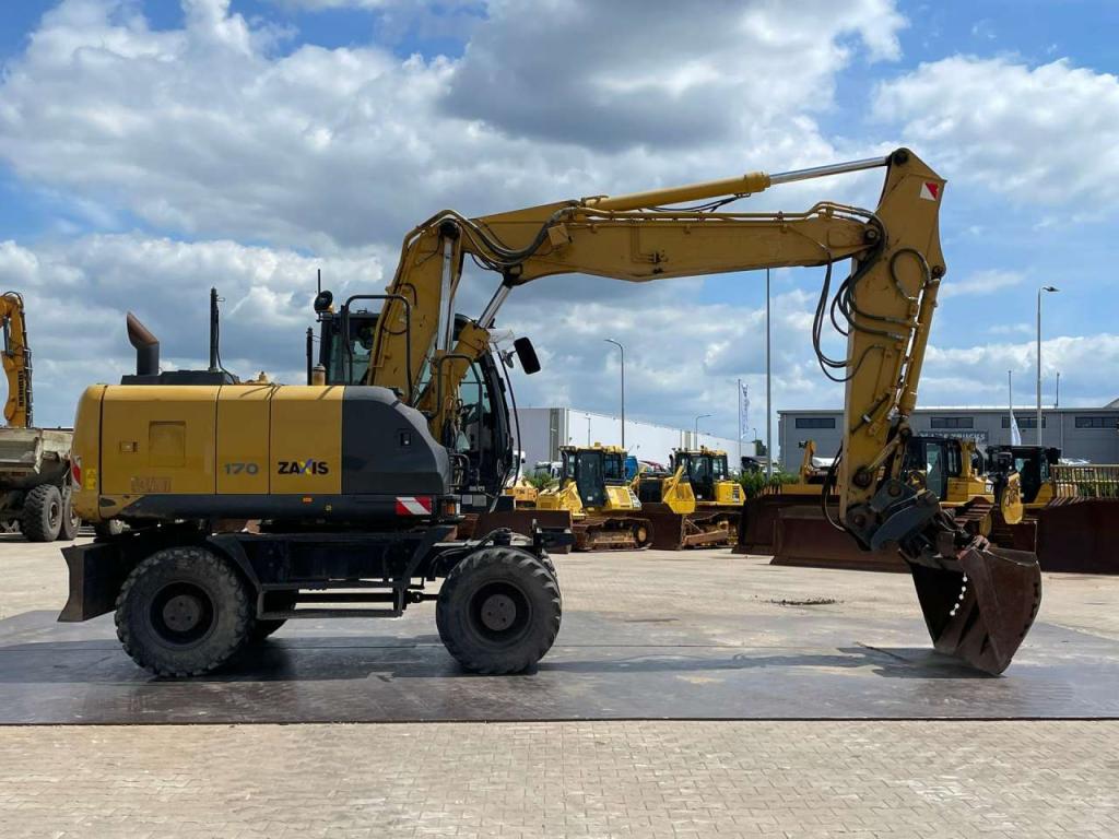 Hitachi ZX170W-5B Photo 6