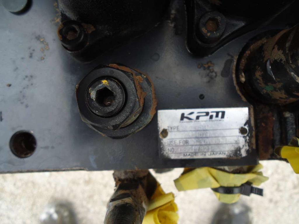 Hydraulic distributor for New Holland E385B Photo 2