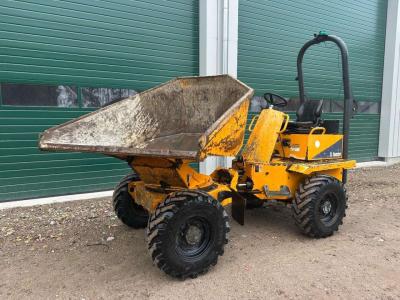 Thwaites 3 Tonne Swivel sold by JN Machines BV