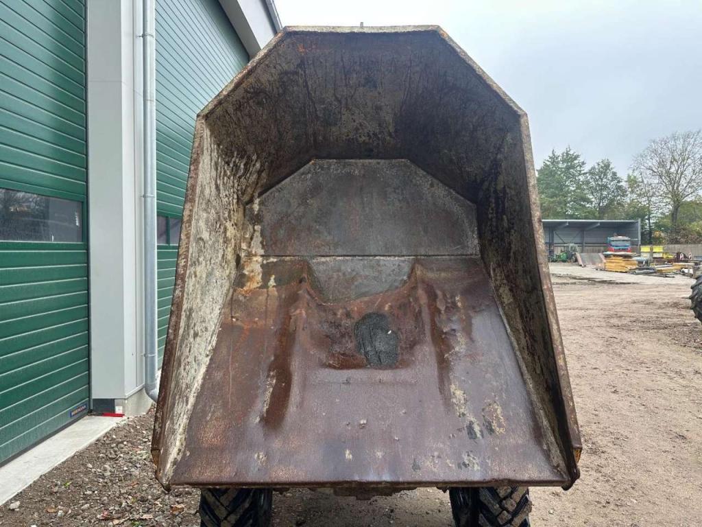 Thwaites 3 Tonne Swivel Photo 19