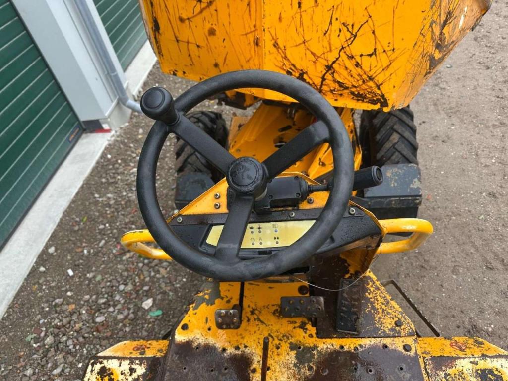 Thwaites 3 Tonne Swivel Photo 23