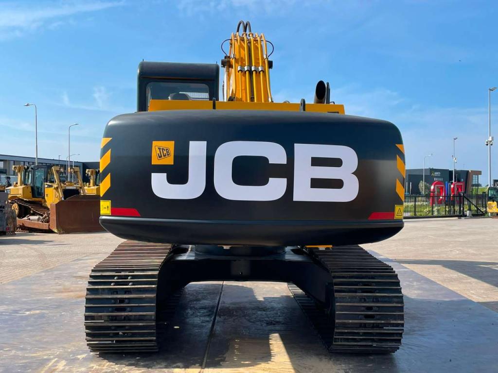 JCB 205 Photo 4