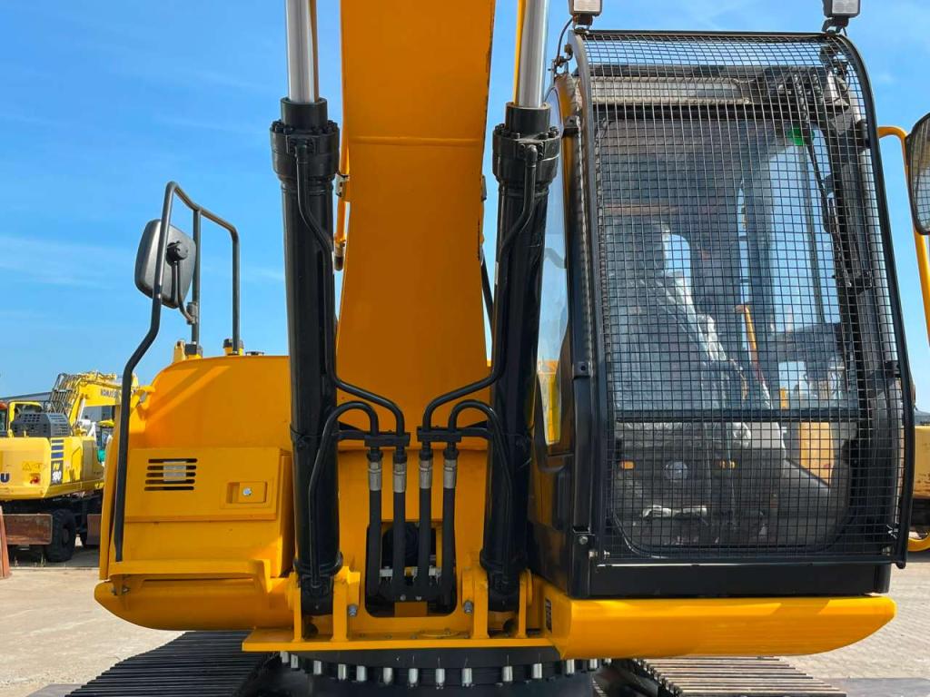 JCB 205 Photo 8