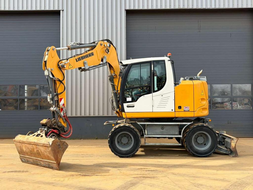 Liebherr 910 Compact Photo 13