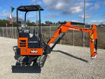 Hitachi zx 19 U6YLN sold by Zeta Macchine Srl