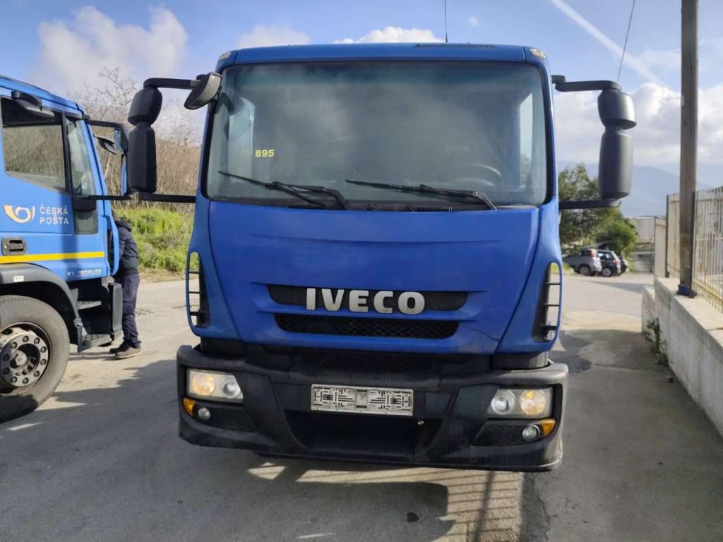 Iveco EUROCARGO 140E25 Photo 11