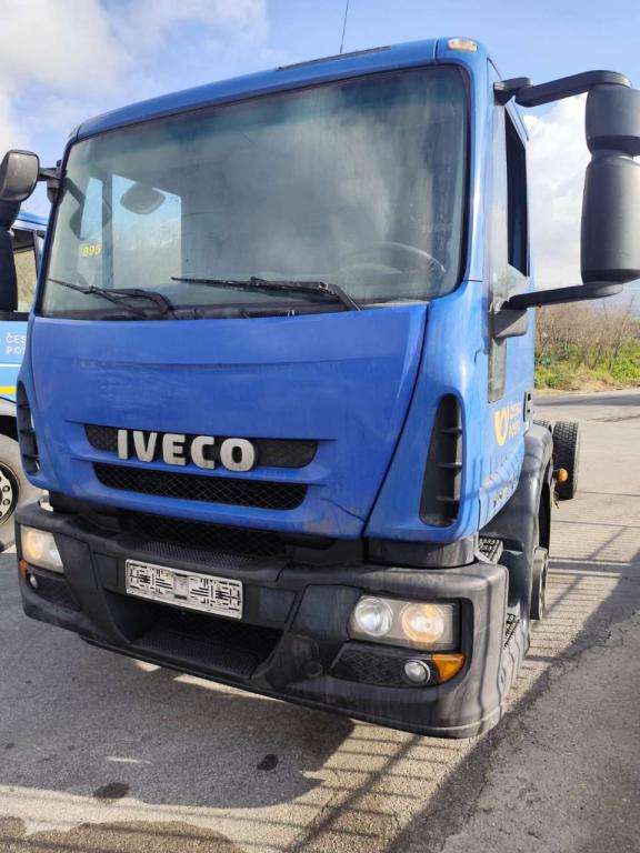 Iveco EUROCARGO 140E25 Photo 8