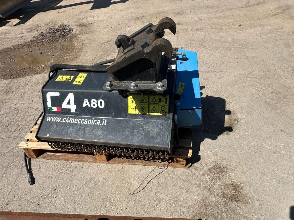Kubota U27-4 Photo 4