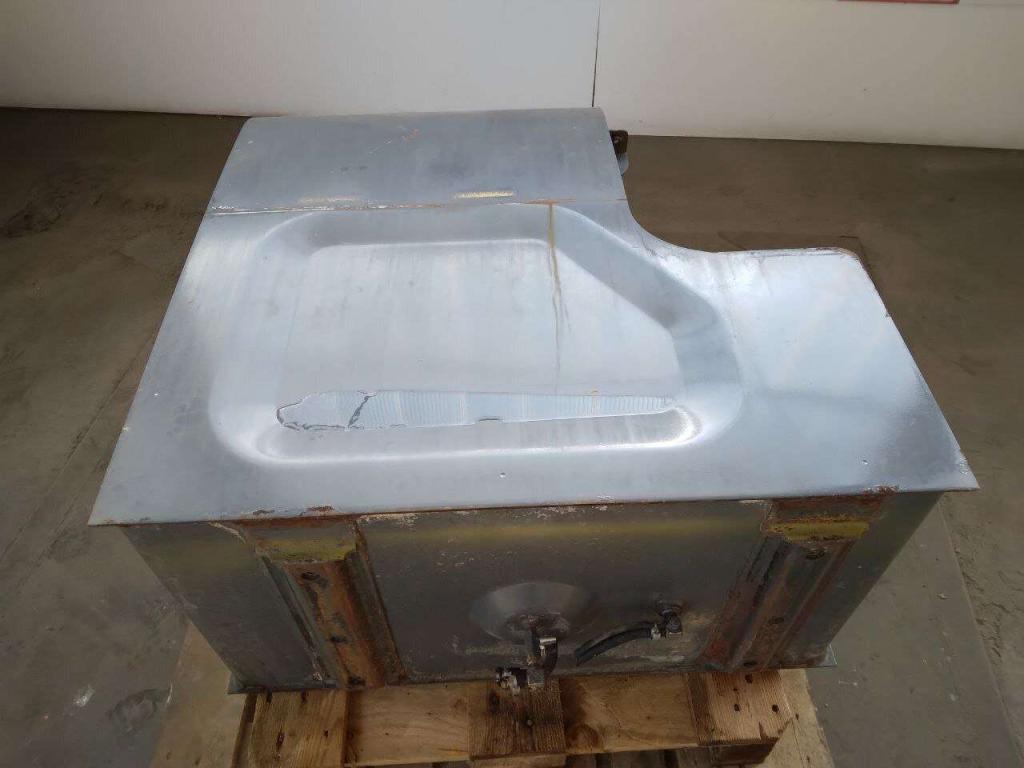 Diesel tank Photo 3
