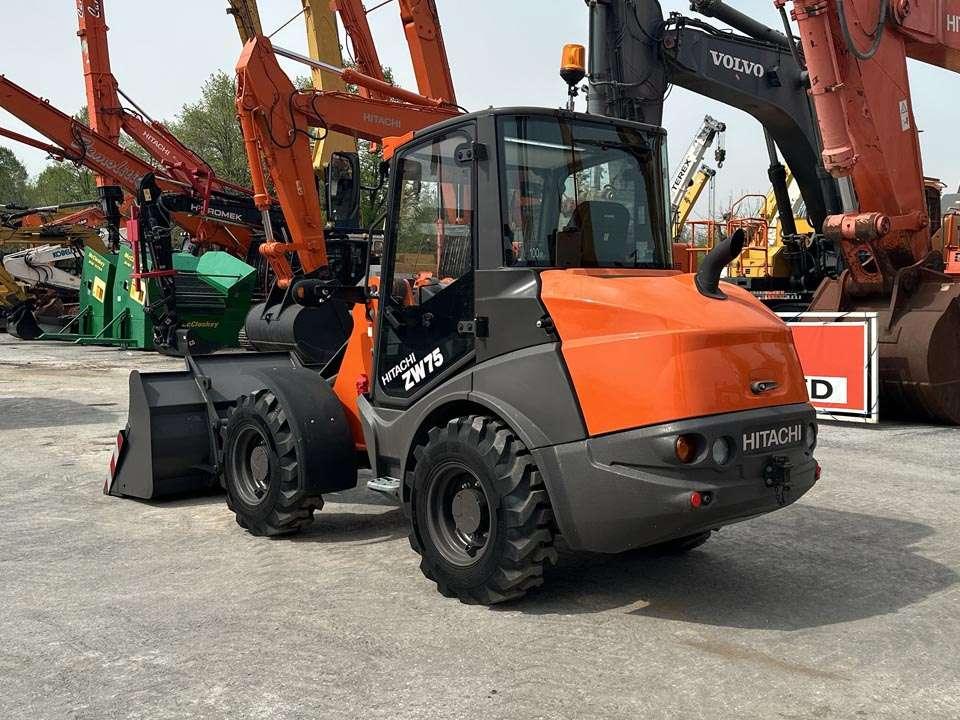 Hitachi ZW75-6C Photo 3